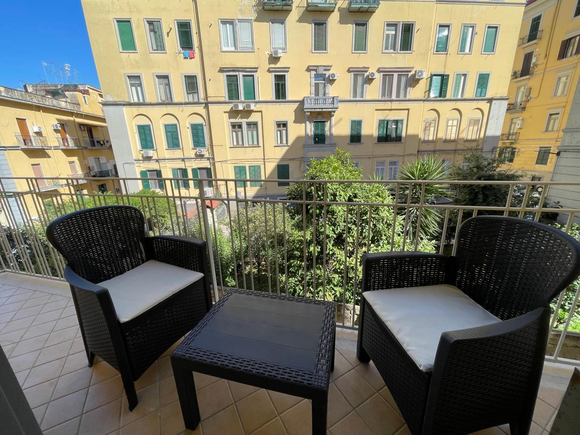 Nella'S Carlo III Apartment Naples Exterior photo